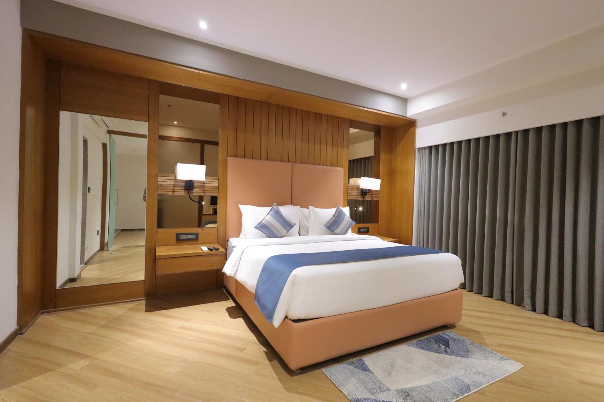 Ramada Encore By Wyndham Viramgam Ngoại thất bức ảnh