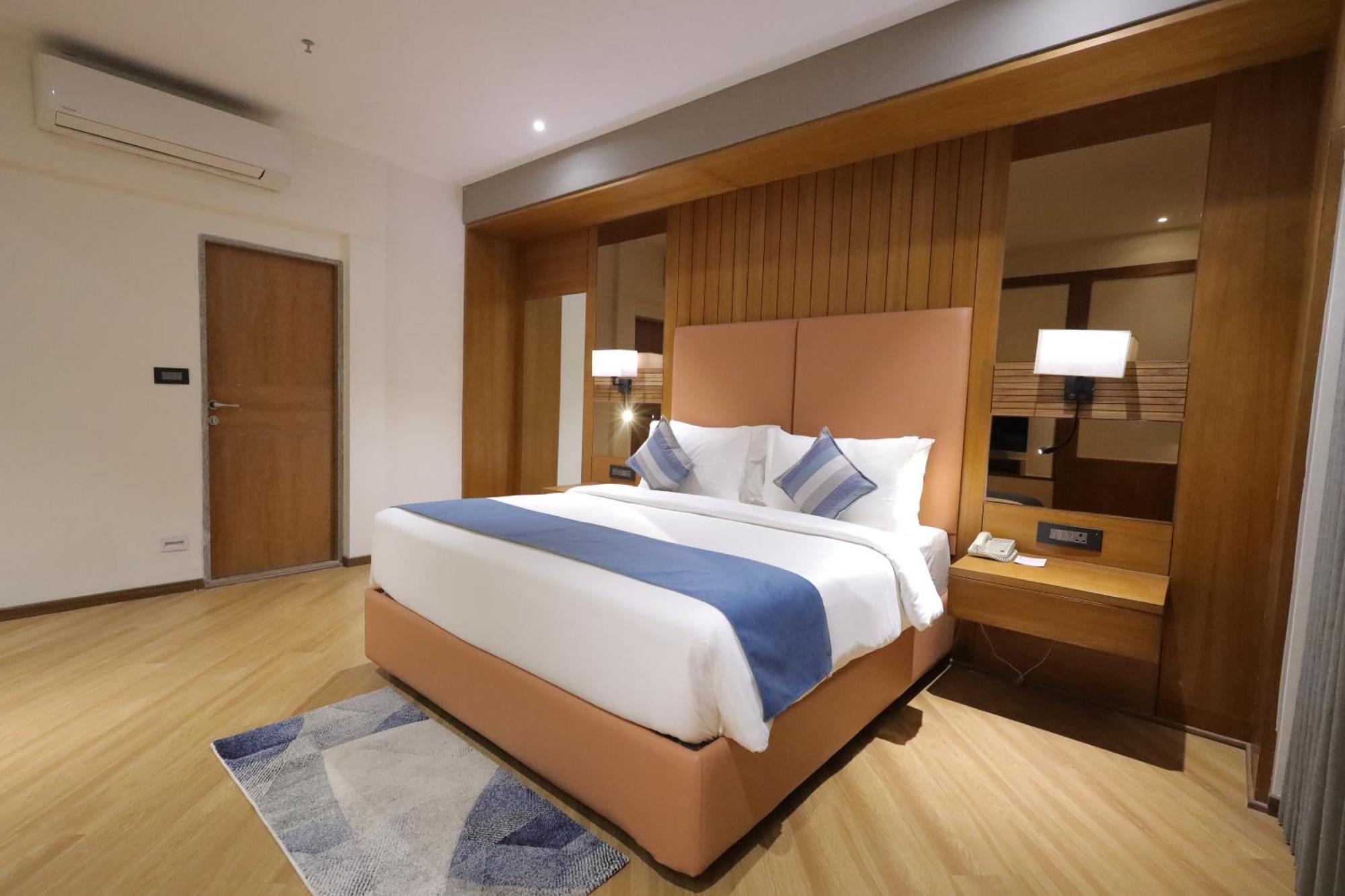 Ramada Encore By Wyndham Viramgam Ngoại thất bức ảnh